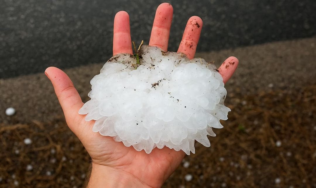 Le jour où une météo dévastatrice a contribué à faire basculer l’histoire de France 2 grele geante 4